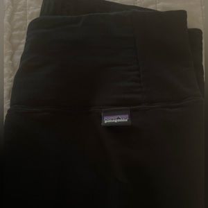 Patagonia Capiline Thermal weight leggings. New with tags